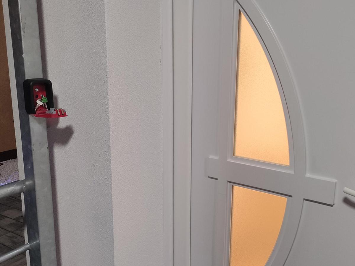 White Stone Apartman Hajdúszoboszló 外观 照片