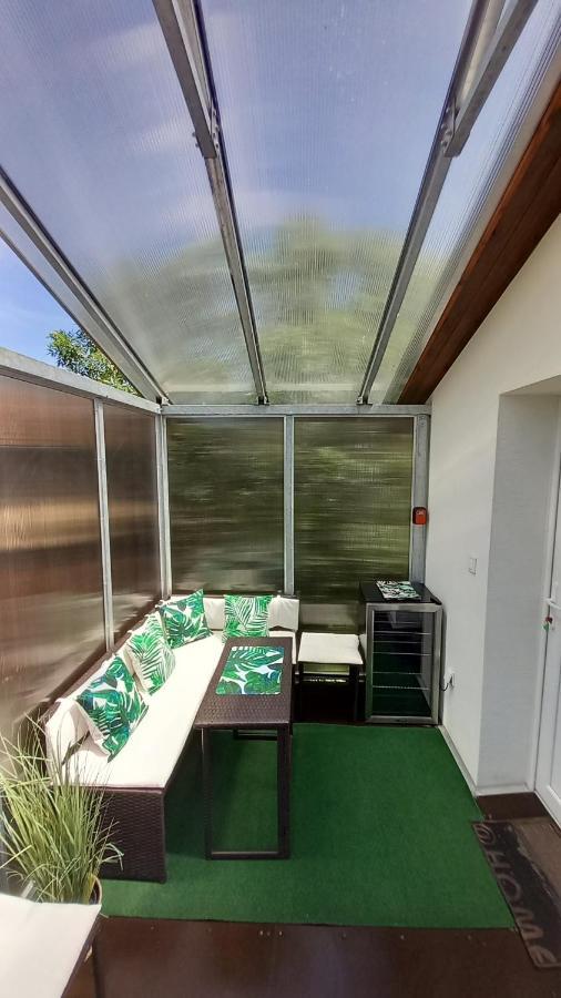 White Stone Apartman Hajdúszoboszló 外观 照片