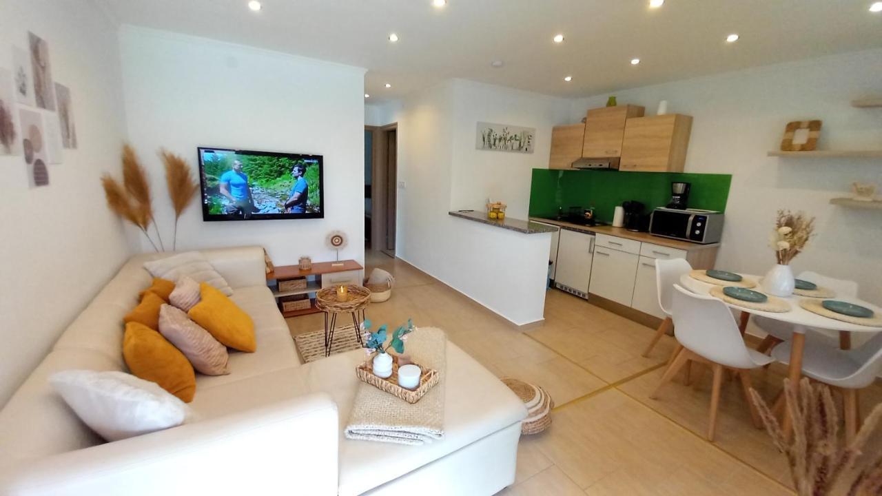 White Stone Apartman Hajdúszoboszló 外观 照片