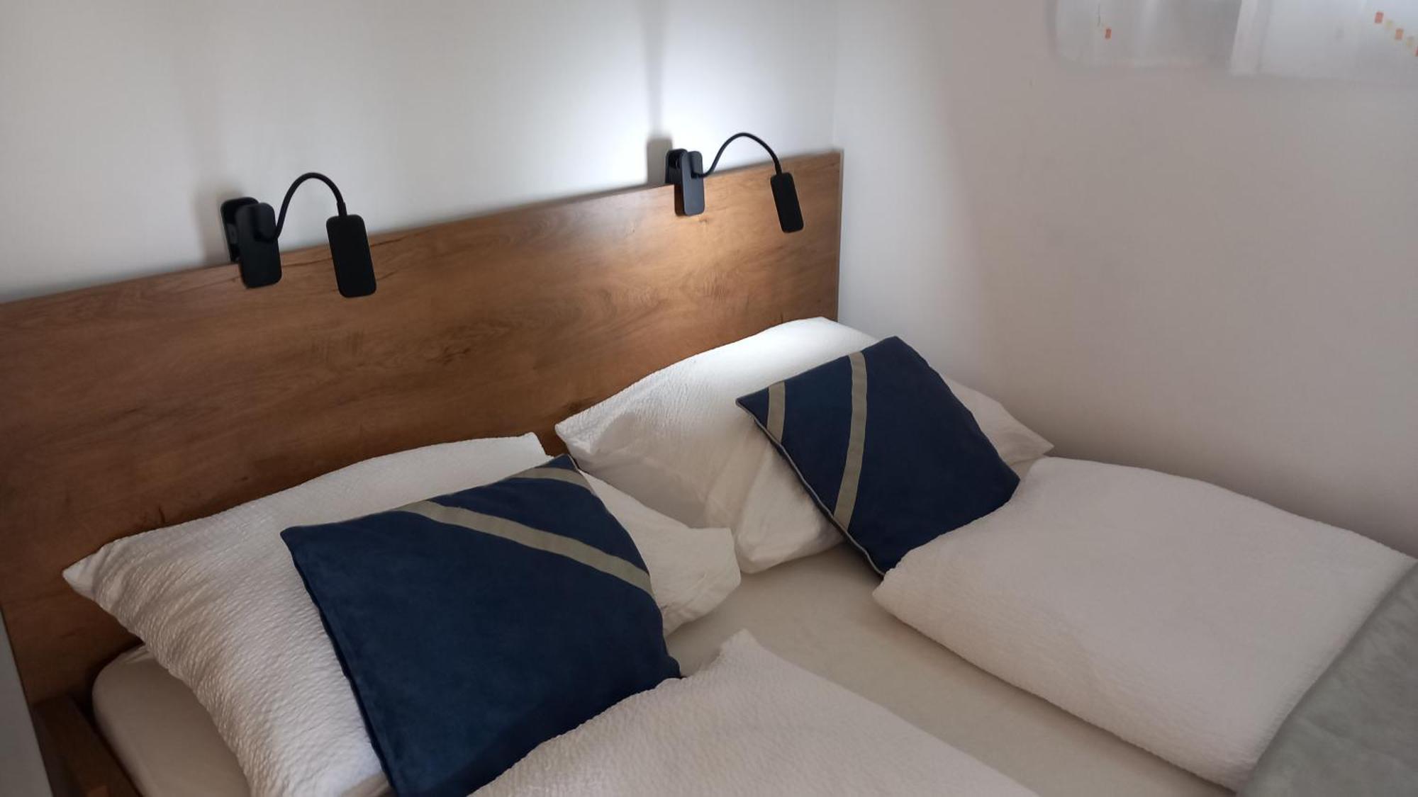 White Stone Apartman Hajdúszoboszló 外观 照片