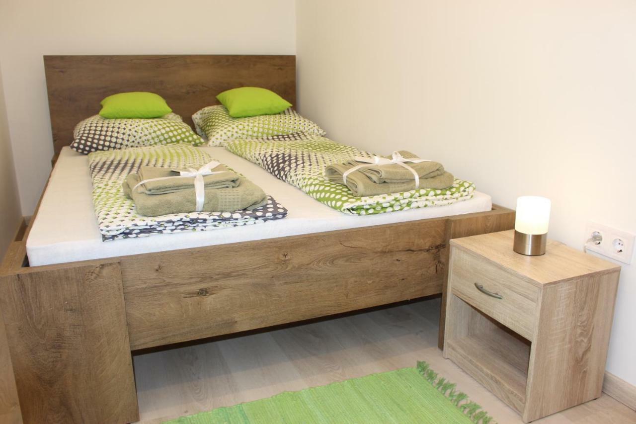White Stone Apartman Hajdúszoboszló 外观 照片